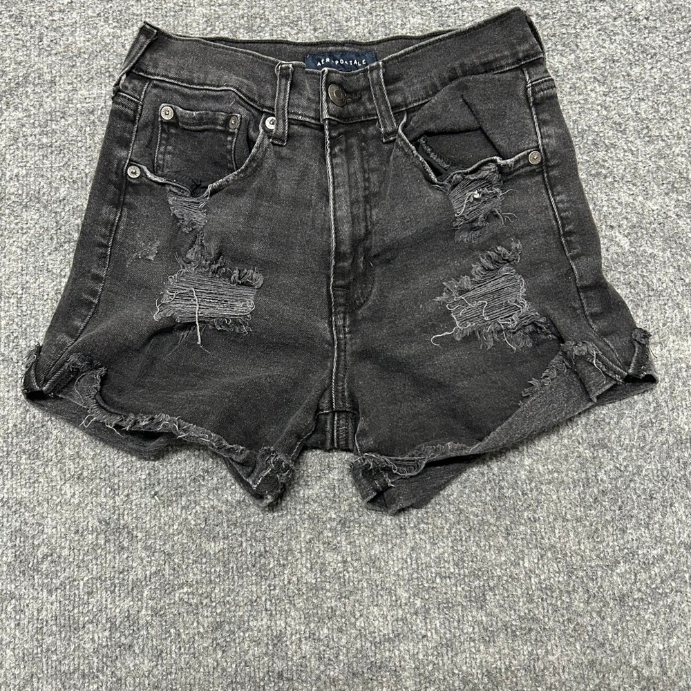 Aeropostale Shorts Womens Size 4 Black Mom Short Distressed Denim Raw Hem Casual
